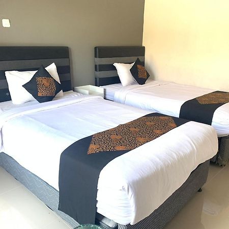 Tjahaja Baroe Syariah Mitra Reddoorz At Dukuh Kupang Hotell Surabaya Exteriör bild